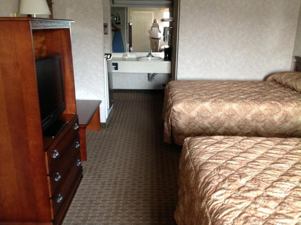Colonial Inn And Suites - Memphis Саутавен Номер фото