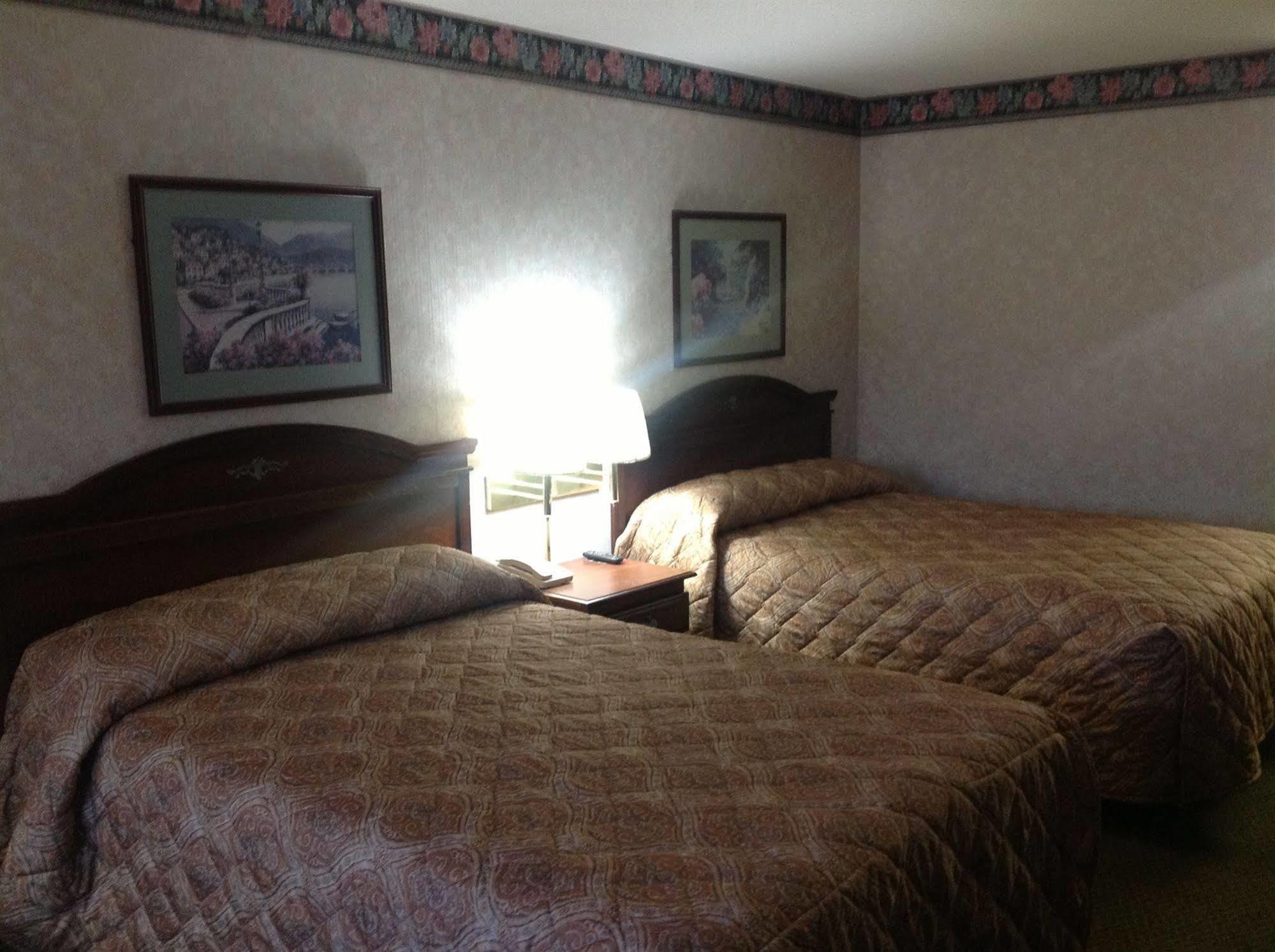 Colonial Inn And Suites - Memphis Саутавен Экстерьер фото